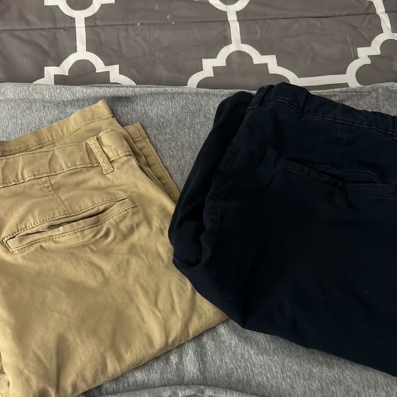 2 pair of Childrens place husky boys shorts - Picture 3 of 3